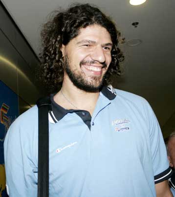 Στο κρατητήριο ο Λάζαρος Παπαδόπουλος για… απλήρωτη κλήση της τροχαίας!