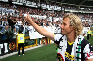 «Αντίο» από τον Νέντβεντ στη Γιουβέντους και στο ποδόσφαιρο