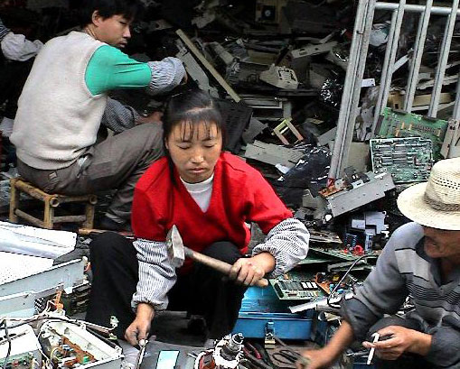 Όχι στην εξαγωγή ηλεκτρονικών αποβλήτων στις φτωχές χώρες, λέει η Dell