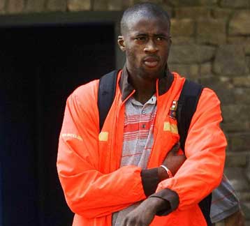 Αφιέρωση του πρωταθλητή Ευρώπης Γιάγια Τουρέ στον κόσμο του Ολυμπιακού