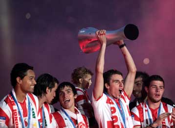 Πιάνει Λιμάνι ο Μπομπό, συμφωνία με Γιουβέντους για Μέλμπεργκ