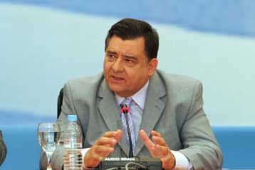 Ακόμα δεν έχουμε ακούσει για Ευρώπη από ΝΔ και ΠΑΣΟΚ, λέει ο Γ.Καρατζαφέρης