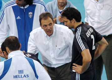 «Θα αναστήσουμε την Εθνική, θέλουν, δεν θέλουν μερικοί» υποστηρίζει ο Προσαλίκας