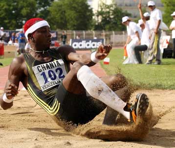 Ο… άνεμος έσπρωξε τον Ιντόγου στα 17.60μ στα «61α Βενιζέλεια»