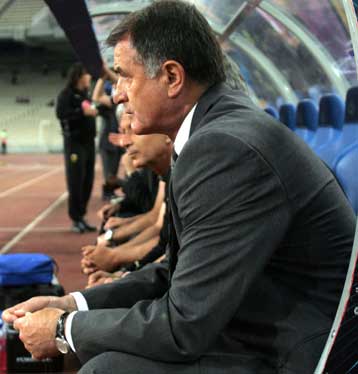 Ελευθερία κινήσεων έδωσε η διοίκηση της ΑΕΚ στον Μπάγεβιτς