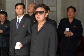 Τον γιο του όρισε διάδοχό του ο ηγέτης της Βορείου Κορέας Κιμ Γιονγκ Ιλ