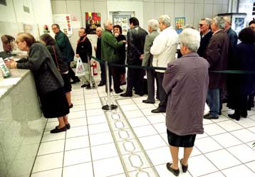 Λιγότερα δαπανά η Ελλάδα για κοινωνική πρόνοια σε σχέση με άλλους Ευρωπαίους
