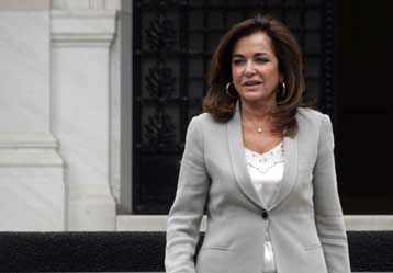 Φωτιές άναψε στο ΥΠΕΞ η καθυστέρηση στην ενημέρωση γύρω από τον Χρ.Καραβέλα