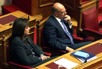 Στην έρευνα του ΥΠΕΞ παρέπεμψε ο Ν.Δένδιας για την καθυστέρηση στην υπόθεση Καραβέλα