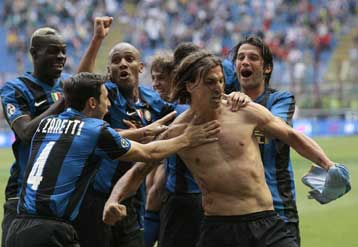 Ο Ιμπραΐμοβιτς χτυπά από μόνος του την πόρτα της Μπαρτσελόνα