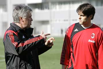 «Σφήνα» της Τσέλσι για την απόκτηση του Κακά