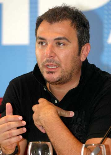 Απάντηση Ρέμου στα νέα σενάρια πώλησης του Ηρακλή, αυτή τη φορά στον Β. Ξενιάδη