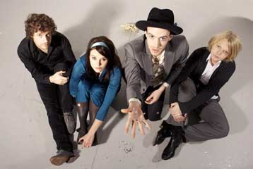 Αναβάλλεται για τον Σεπτέμβρη η συναυλία των Veils στο Gagarin