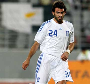 Βάζει και από την τσέπη του ο Μάκος για να πάει στην ΑΕΚ