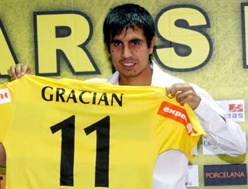 «Μου αρέσει να τελειώνω τις φάσεις» είπε ο Γκρασιάν στην παρουσίασή του