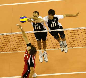 Με 3-2 σετ επί του Βελγίου, η πρώτη νίκη της εθνικής ανδρών στο Ευρωπαϊκό Λιγκ