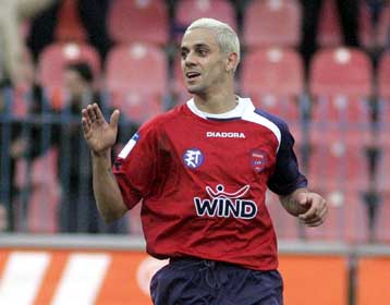 Διαπραγματεύσεις ΑΕΚ – Πανιωνίου σε δύο μέτωπα για Μάκο και Εστογιανόφ