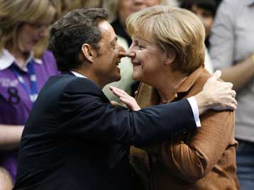 Μέρκελ και Σαρκοζί νικητές της ευρωκάλπης σε Γερμανία και Γαλλία