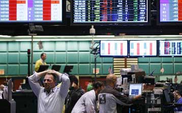 Η έλλειψη νέων επενδύσεων ανεβάζει στα ύψη την τιμή του πετρελαίου