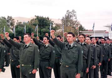 Στους 9 μήνες μειώνεται η θητεία στο Στρατό Ξηράς από τον Αύγουστο