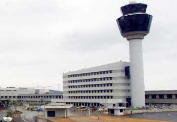 Στο «Ελ.Βενιζέλος» επέστρεψε, λόγω λανθασμένης ένδειξης, αεροσκάφος της ΟΑ