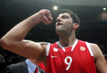 Αναβολή για Μπουρούση, διαψεύδει η πλευρά Γκόρντον