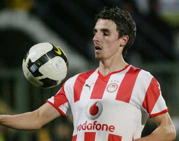 Ρίχνει τις απαιτήσεις η Μπλάκμπερν, μένει ο Νταρμπισάιρ στον Ολυμπιακό