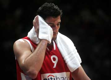 «Χάσμα» και νέα συνάντηση Ολυμπιακού με Μπουρούση