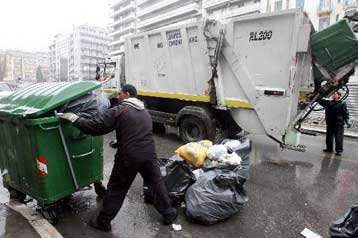 Ασφυκτική η κατάσταση στη Θεσσαλονίκη λόγω συσσώρευσης σκουπιδιών