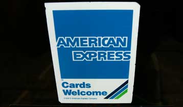 Λύση αναζητείται για τους εργαζομένους της American Express