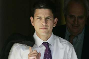 Ο Ντέιβιντ Μίλιμπαντ βρέθηκε μια ανάσα πριν εγκαταλείψει τον Μπράουν