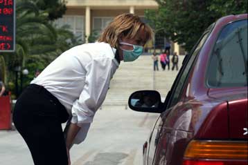 Ακόμα πέντε κρούσματα της νέας γρίπης στην Ελλάδα, το ένα σε βρέφος