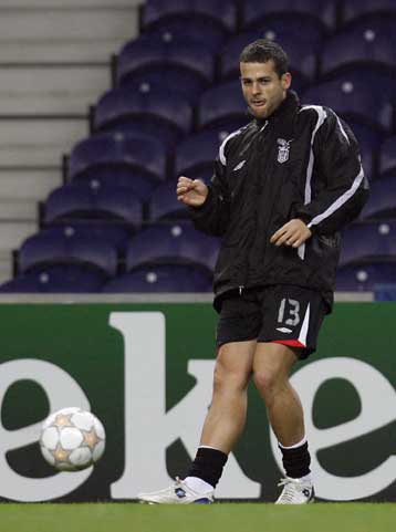 Γερμανικό ενδιαφέρον για τον Μπομπό σύμφωνα με τους Τούρκους