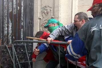 Πτώση-ρεκόρ στην απασχόληση στην ευρωζώνη το πρώτο τρίμηνο του 2009