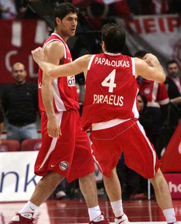 Καλά νέα για Βασιλόπουλο σε Ολυμπιακό και Εθνική