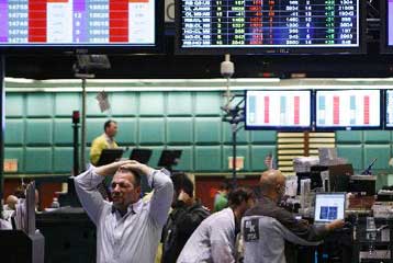 Κάτω από τα 70 δολάρια υποχωρεί το πετρέλαιο