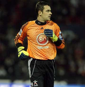 Πολύ κοντά στην Ομόνοια βρίσκεται ο Στέφανος Κοτσόλης