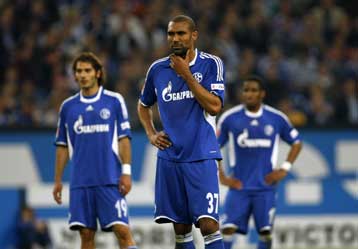 Ο Κρουζ δίνει «30%», έρχονται οι μάνατζερ του Ένχελααρ