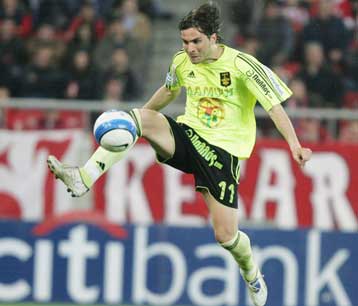 Ο Κουλουχέρης ανανέωσε τη συνεργασία του με τον Αρη