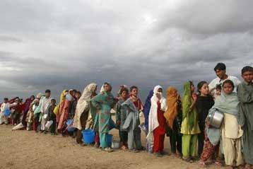 Ανθρωπιστική βοήθεια 70 εκατομμυρίων ευρώ χορηγεί η ΕΕ στο Πακιστάν
