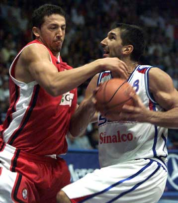 Φήμες περί ενδιαφέροντος του Ολυμπιακού για Τούρκογλου