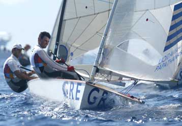 Διπλή πρόκριση για Παπαθανασίου και Καρνούτσο, με 24 συμμετοχές η «Aegean Regatta»