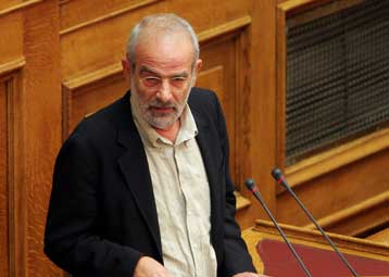 Παραιτείται από το βουλευτικό αξίωμα ο Αλέκος Αλαβάνος