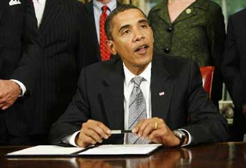 Πτώση δημοτικότητας για τον Μπαράκ Ομπάμα