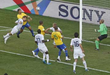 Η Βραζιλία στους «4» του Συνομοσπονδιών με 3-0 επί των ΗΠΑ