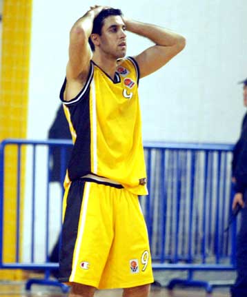 Δικαιώθηκε ο Χατζής, καταδικάστηκε η ΑΕΚ από το Μονομελές Πρωτοδικείο Αθηνών