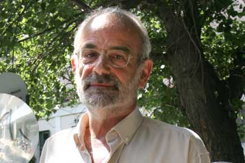 Να μην παραιτηθεί ζητά από τον Αλ.Αλαβάνο η Πολιτική Γραμματεία του ΣΥΝ