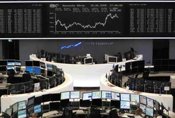 Με ελαφρά άνοδο έκλεισαν την Πέμπτη τα ευρωπαϊκά χρηματιστήρια και η Γουόλ Στρητ