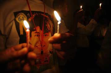 Διεθνής συμπαράσταση στην Αούνγκ Σαν Σούου Κίι με αφορμή τα 64α γενέθλιά της