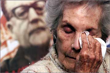 «Έφυγε» σε ηλικία 94 ετών η χήρα του Σαλβαδόρ Αλιέντε